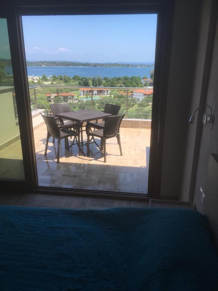 Thealos Rooms Вурвуру Екстериор снимка