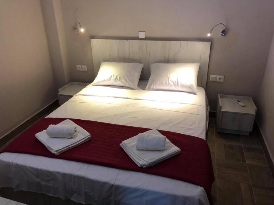 Thealos Rooms Вурвуру Екстериор снимка