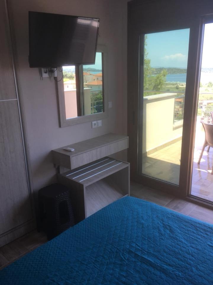 Thealos Rooms Вурвуру Екстериор снимка