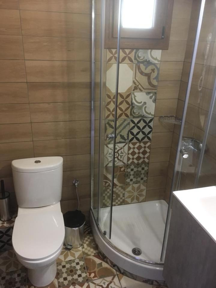 Thealos Rooms Вурвуру Екстериор снимка
