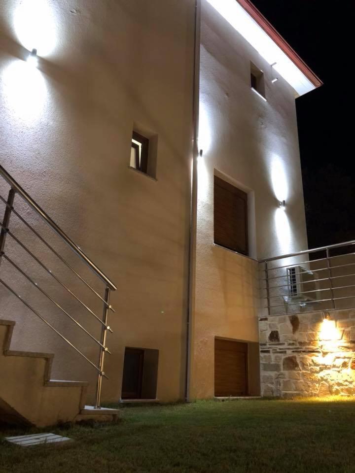 Thealos Rooms Вурвуру Екстериор снимка